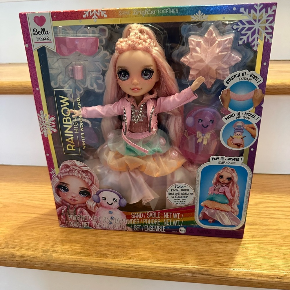 Rainbow High Winter Wonderland Bella Parker 2024 MGA NEW
